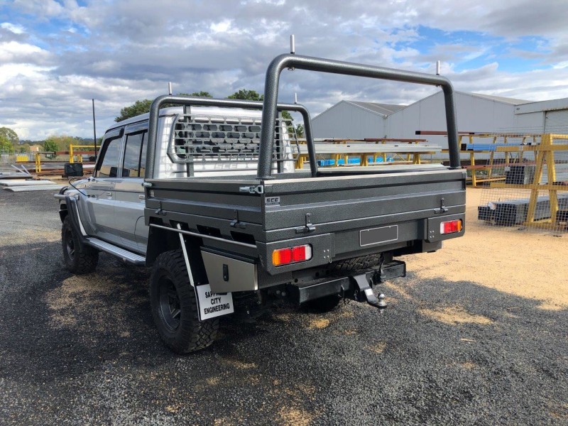 Landcruiser 79 Series UteTray with 3" Gooseneck Kit