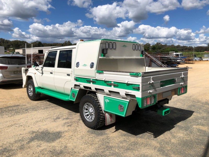 Dual Cab Landcruiser Tray