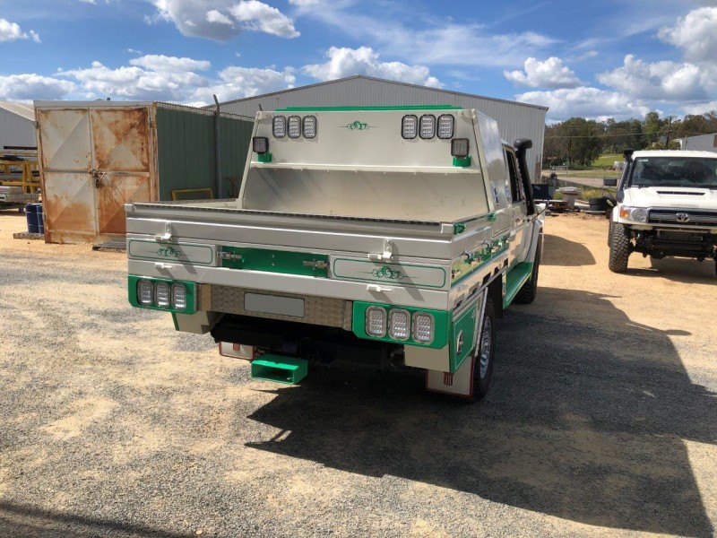 Dual Cab Landcruiser Tray