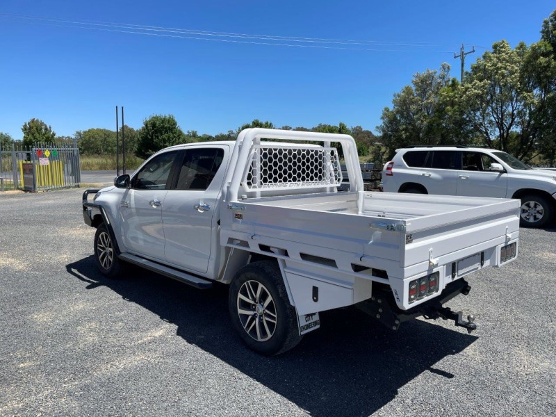 Toyota Hilux Dual Cab Tray