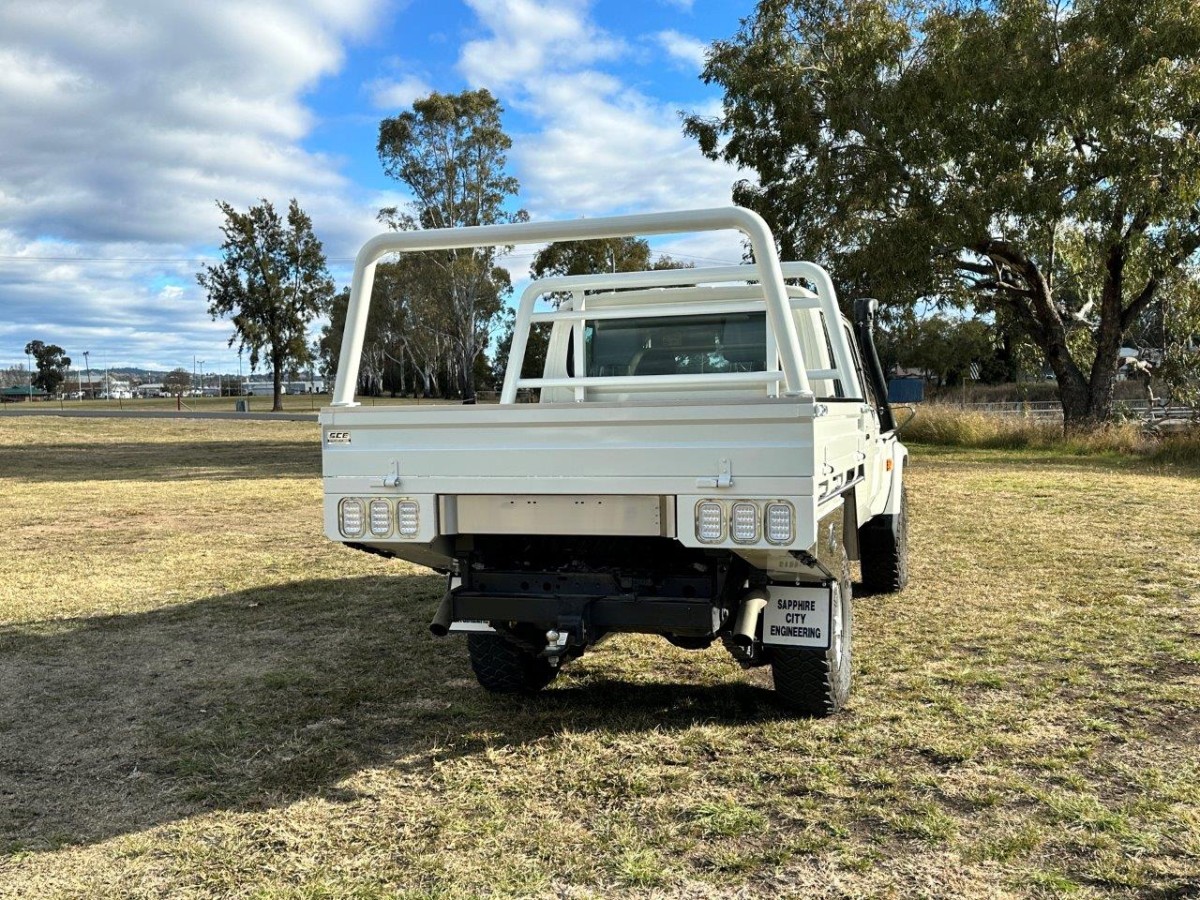 Custom Tray for 2023 Landcruiser Dual Cab